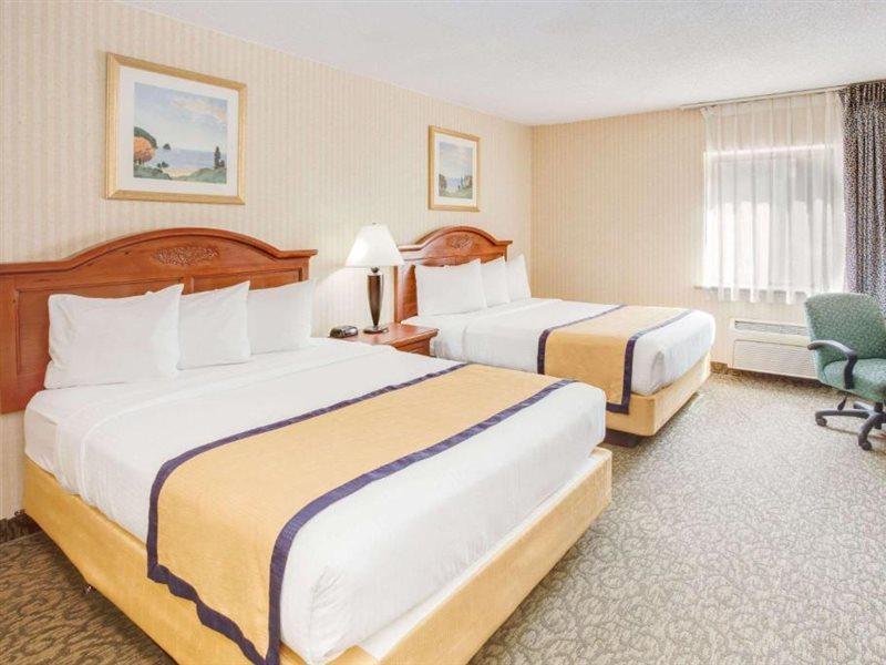 Baymont By Wyndham Kalamazoo West Dış mekan fotoğraf